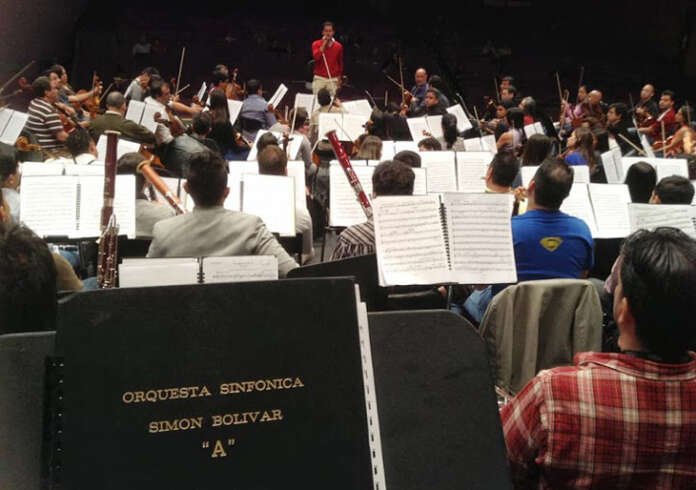 Diego Matheuz y la OSSBV tocaron corazones con la Novena de Beethoven Diego Matheuz y la OSSBV tocaron corazones con la Novena de Beethoven