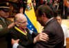 Gobierno colombiano condecoró al maestro José Antonio Abreu Condecoración del gobierno colombiano al maestro José Antonio Abreu