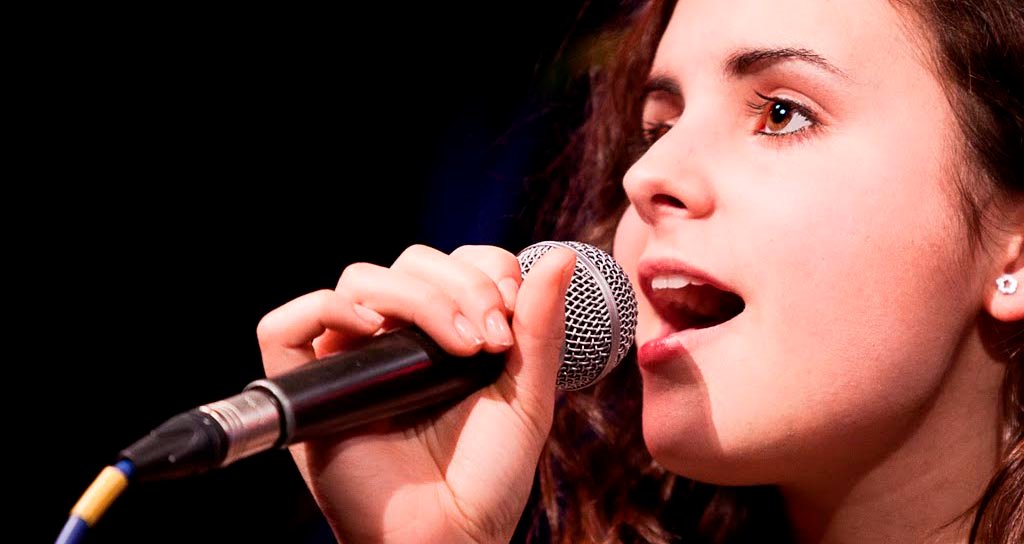 Andrea Motis revoluciona el jazz español a los 18 años de edad Andrea Motis