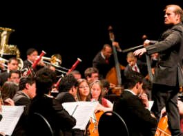 Dietrich Paredes dirige la Juvenil del Conservatorio Simón Bolívar en su cierre de temporada Dietrich Paredes