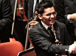 Una promesa del violín se atreve a tocar el Concierto N° 2 de Britten Benjamín Gatuzz