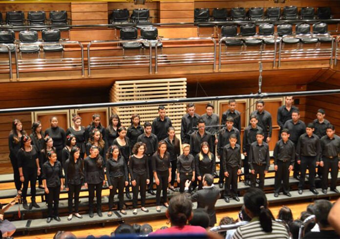 Coro Juvenil Metropolitano Coro Juvenil Metropolitano