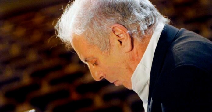 DB__ Daniel BarenboimDaniel Barenboim