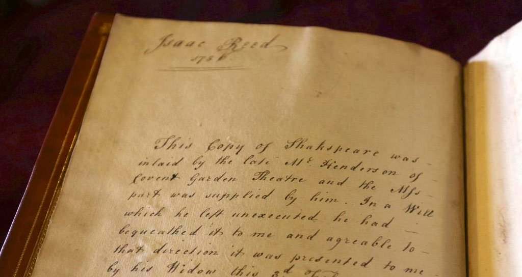 Hallan en Escocia un original con 36 obras de Shakespeare