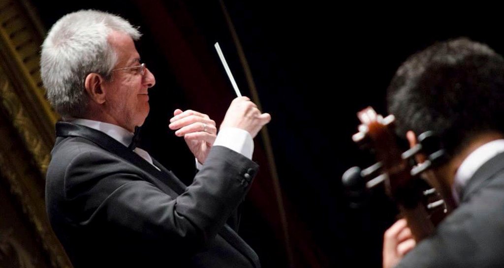 Carlos Riazuelo invitado por la Orquesta Filarmónica de la Ciudad de México (OFCM) Carlos Riazuelo