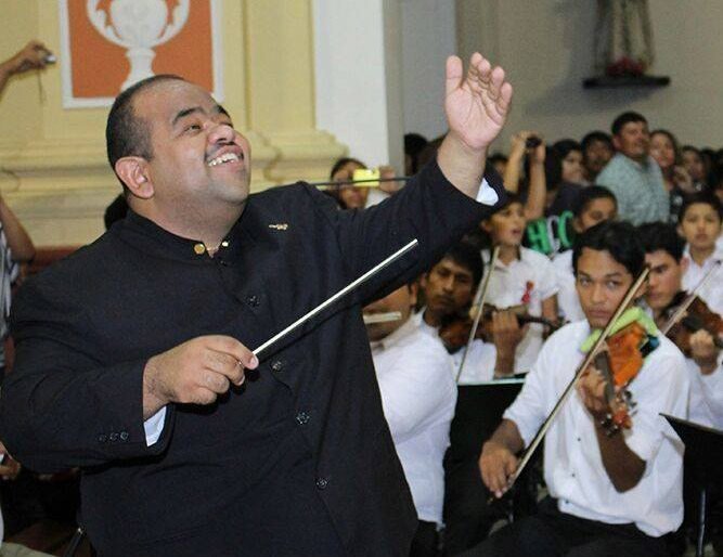 Pablo Morales Daal dirigirá a la Orquesta Sinfónica de Trujillo, Perú Pablo Morales Daal
