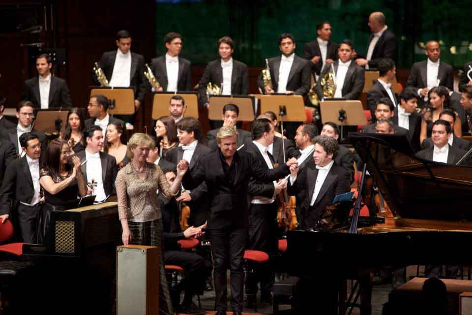 Dudamel y la OSSBV mostraron la fuerza sonora de Turangalila en Lisboa