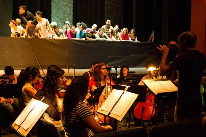 El Sistema canta al amor contra todos los obstáculos en la ópera Orfeo y Eurídice