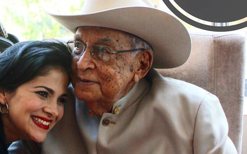 Conversaciones de Atril con la orquídea, Annaé Torrealba Annaé Torrealba