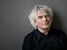 Comienza última temporada de Rattle en la Filarmónica de Berlín Simon-Rattle