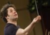 Gustavo Dudamel llegará a Colombia para ofrecer concierto benéfico