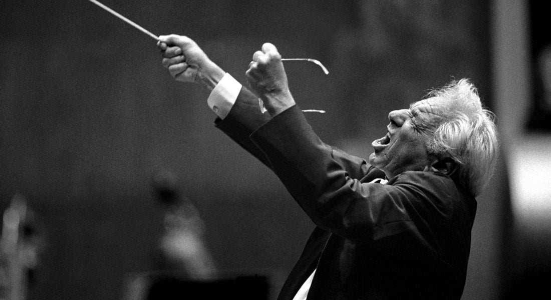 Exhibición explora el activismo social de Leonard Bernstein
