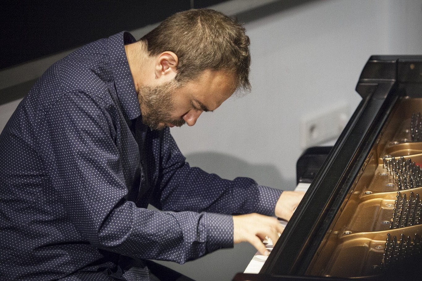 Moisés P. Sánchez: “Mi intención al integrar el iPad con la música es que no se oigan los unos y ceros”