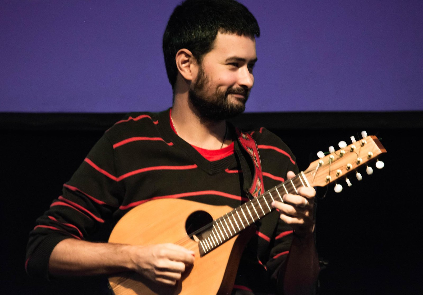 Jorge Torres bautiza nuevo disco en concierto íntimo