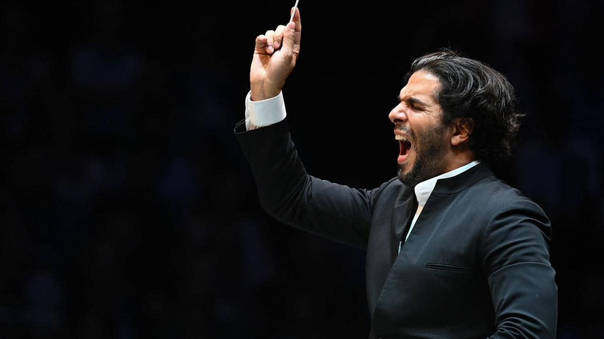 Domingo Hindoyan brilla en su regreso triunfal al BBC Proms con un programa electrizante